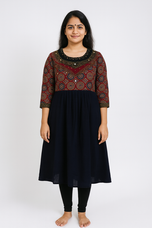 Dual Tone Jewelle neck Kurti Top | Navy blue & Red